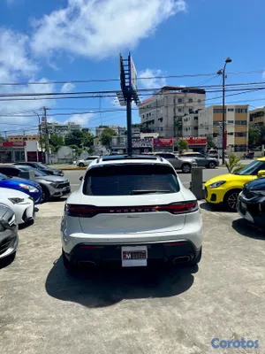 2024 Porsche Macan — foto 6 / 12