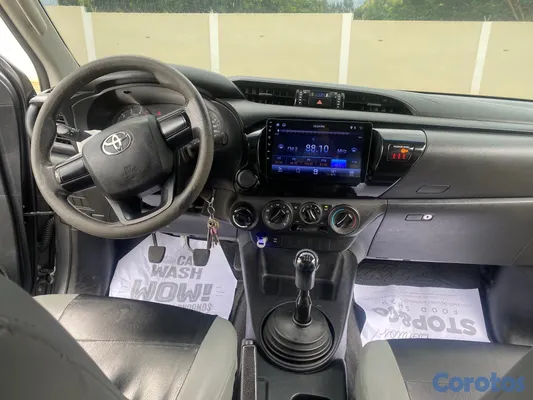 2018 Toyota Hilux — foto 6 / 10