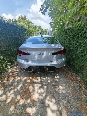 2020 Hyundai Elantra — foto 2 / 6