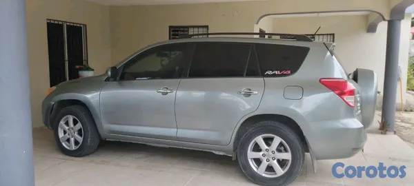 2007 Toyota Rav-4 — foto 12 / 14