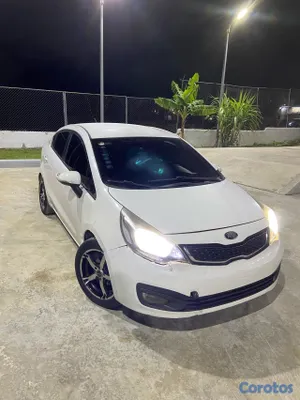 2014 Kia Rio — foto 5 / 7