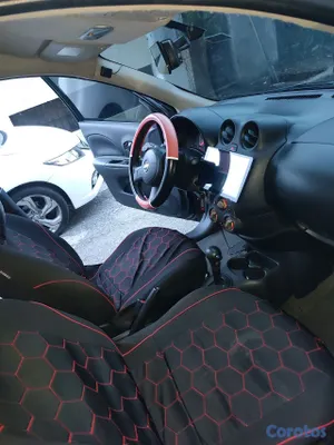 2012 Nissan March — foto 5 / 10