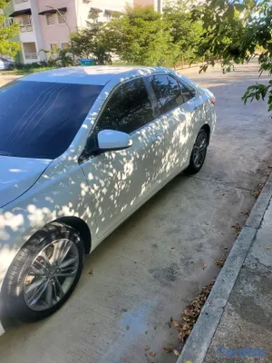 2016 Toyota Camry — foto 5 / 6