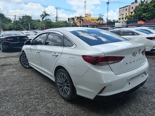 2020 Hyundai Sonata — foto 4 / 10