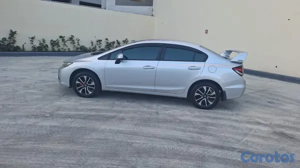 2013 Honda Civic — foto 4 / 8