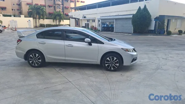 2013 Honda Civic — foto 6 / 8