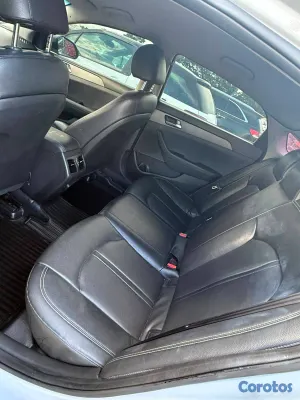 2019 Hyundai Sonata — foto 2 / 8