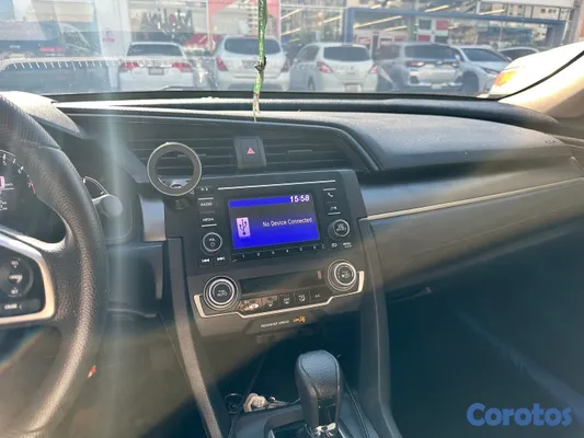 2016 Honda Civic — foto 2 / 10