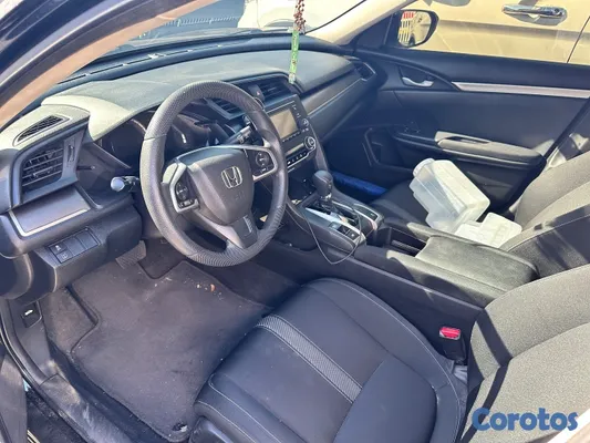 2016 Honda Civic — foto 8 / 10