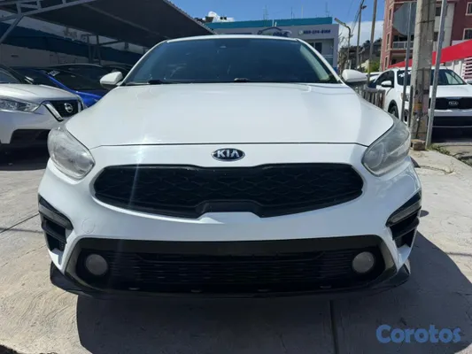 2020 Kia Forte — foto 8 / 10