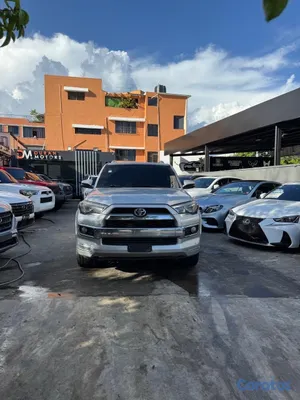 2018 Toyota 4 Runner — foto 3 / 10