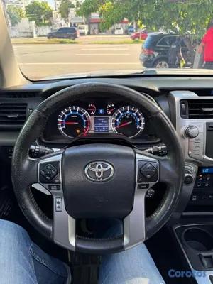 2018 Toyota 4 Runner — foto 9 / 10