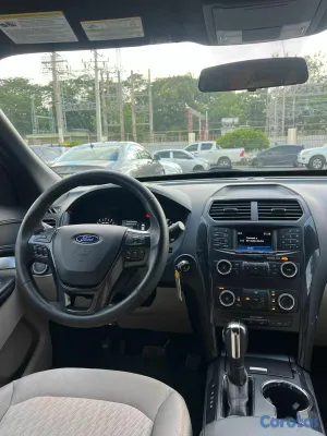 2019 Ford Explorer — foto 7 / 9