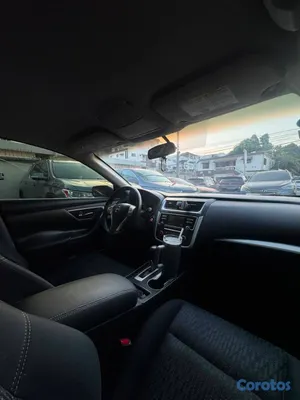 2017 Nissan Altima — foto 8 / 11