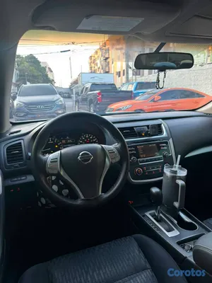 2017 Nissan Altima — foto 10 / 11