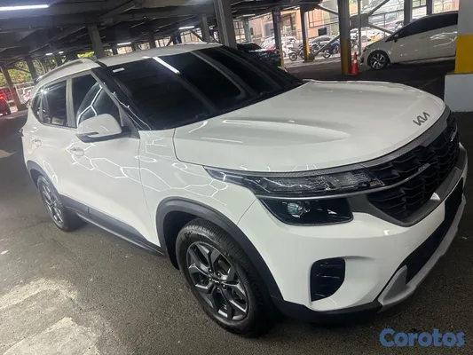 2024 Kia Seltos — foto 2 / 12