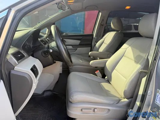 2016 Honda Odyssey — foto 8 / 11