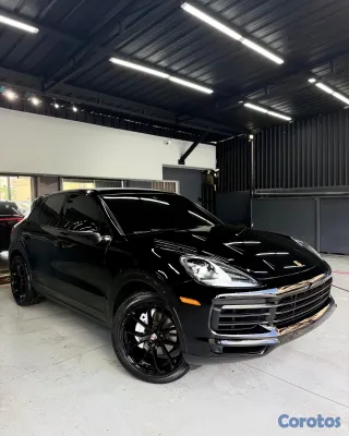 2019 Porsche Cayenne — foto 2 / 9