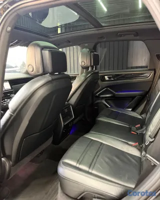 2019 Porsche Cayenne — foto 6 / 9