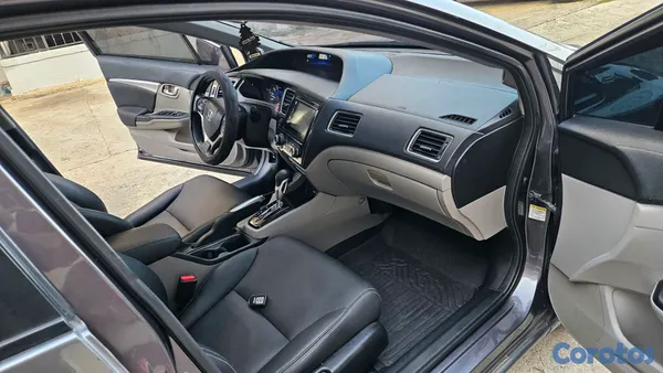2014 Honda Civic — foto 9 / 11