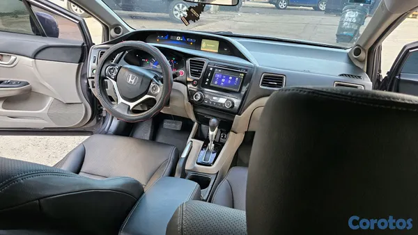 2014 Honda Civic — foto 10 / 11