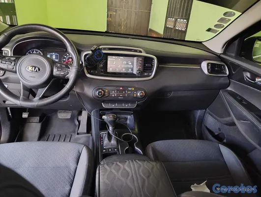 2017 Kia Sorento — foto 7 / 7