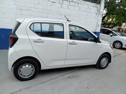 2020 Daihatsu Mira — foto 5 / 10