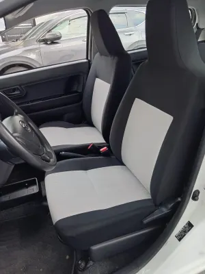 2020 Daihatsu Mira — foto 8 / 10