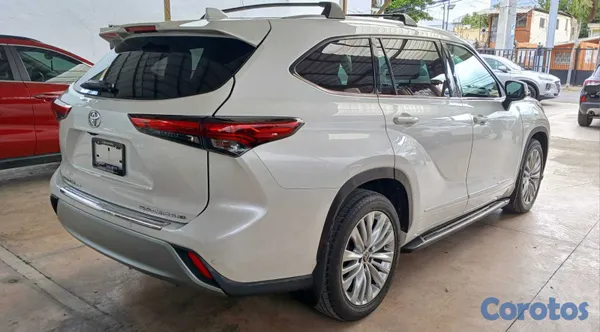 2021 Toyota Highlander — foto 4 / 11