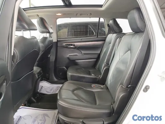 2021 Toyota Highlander — foto 7 / 11