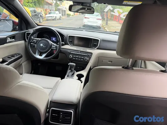 2021 Kia Sportage — foto 3 / 13