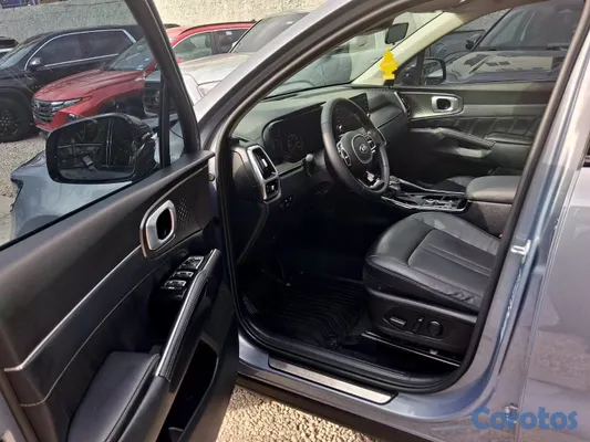 2021 Kia Sorento — foto 8 / 11