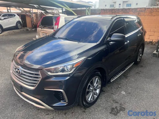 2017 Hyundai Santa Fe — foto 6 / 8