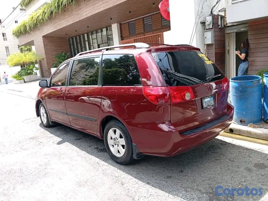 2008 Toyota Vendo Toyota Sienna 2008 ubicada Altos de Hondo