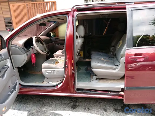 2008 Toyota Vendo Toyota Sienna 2008 ubicada Altos de Hondo — foto 4 / 4