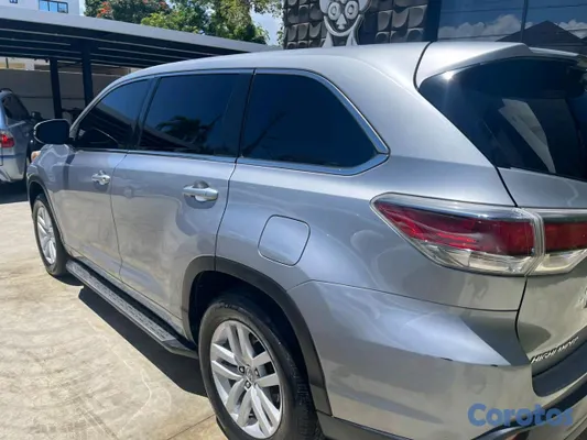 2015 Toyota Highlander — foto 3 / 6