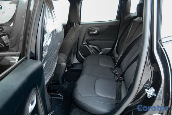 2026 Jeep Renegade — foto 9 / 9