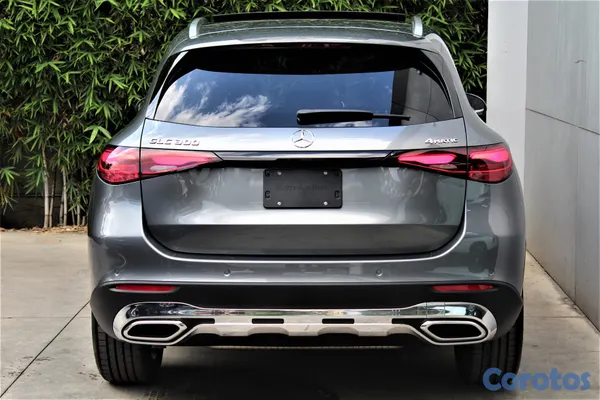2026 Mercedes-Benz Clase GLC — foto 3 / 12