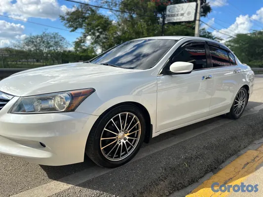 2010 Honda Accord — foto 4 / 6