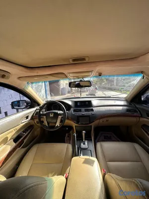 2010 Honda Accord — foto 5 / 6