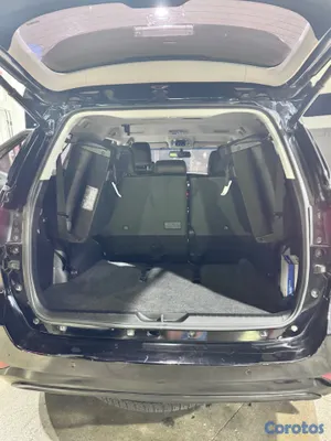 2022 Toyota Fortuner — foto 3 / 5