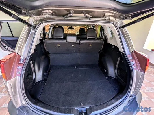 2013 Toyota Rav-4 — foto 8 / 9