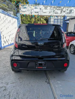 2017 Kia Soul — foto 4 / 12