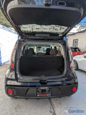 2017 Kia Soul — foto 7 / 12