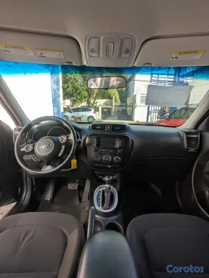 2017 Kia Soul — foto 9 / 12