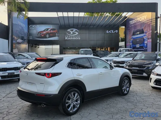 2027 Mazda CX-30 — foto 4 / 10