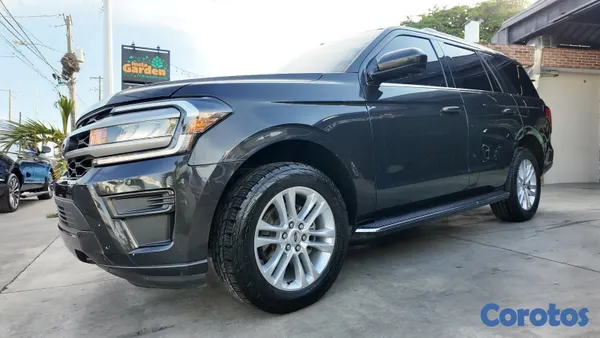 2022 Ford Expedition — foto 7 / 9