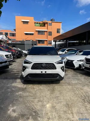 2025 Toyota Yaris Cross FULL — foto 2 / 9