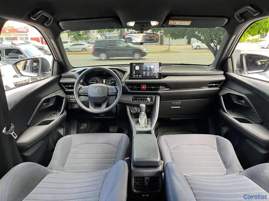 2025 Toyota Yaris Cross FULL — foto 4 / 9
