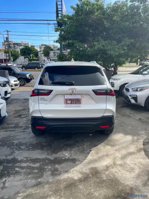 2025 Toyota Yaris Cross FULL — foto 7 / 9